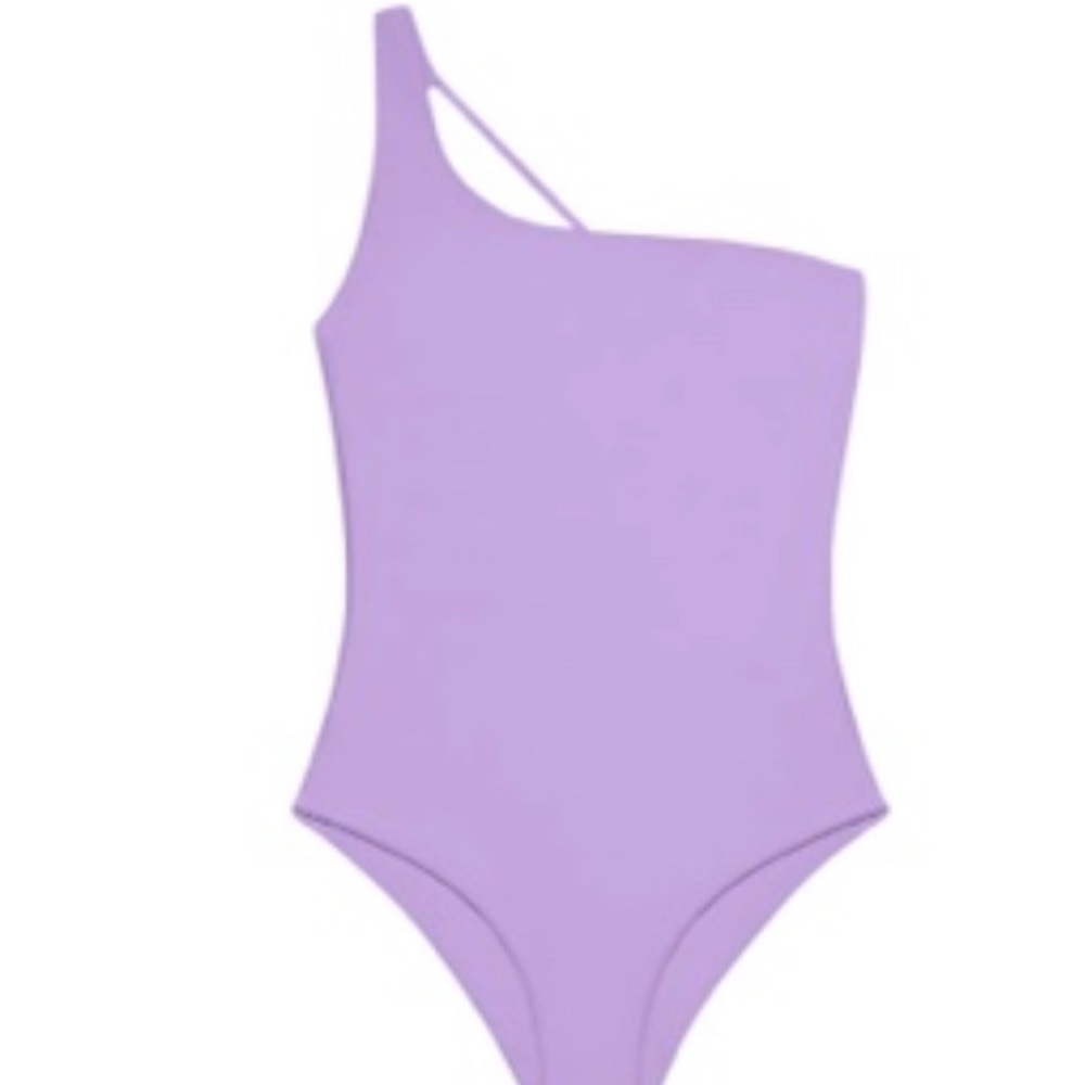 Nwot seamless one piece stunning